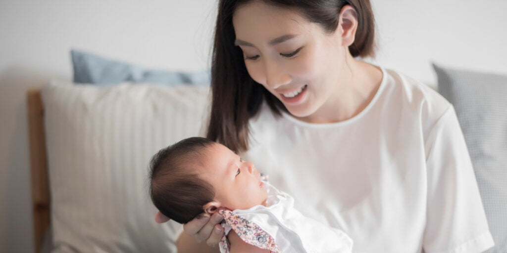 perkembangan bayi 3 bulan