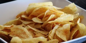Berapa kalori keripik singkong?