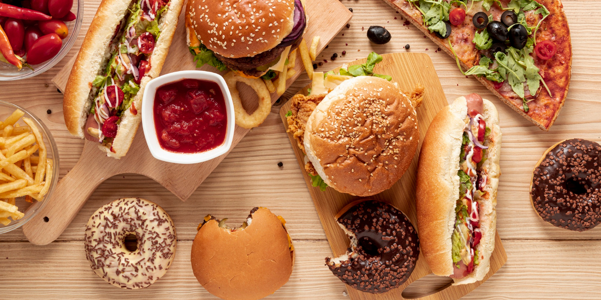 makanan penyebab jerawat