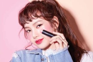 Blush ala Lisa Blackpink