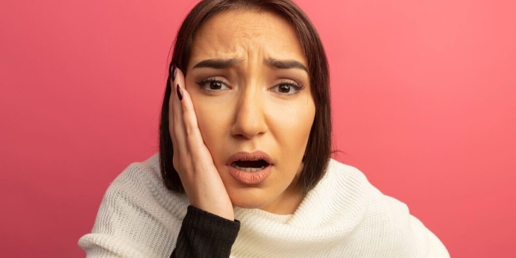 penyebab bercak putih di wajah