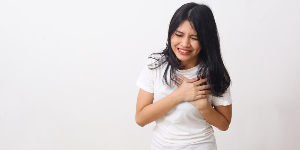 perbedaan panic attack dan heart attack