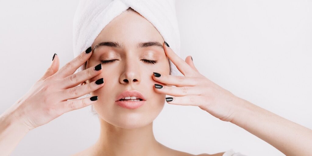 cara totok wajah di rumah