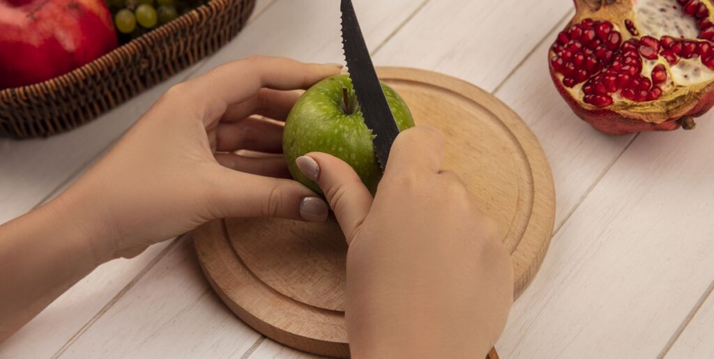 Cara membuat salad buah sederhana