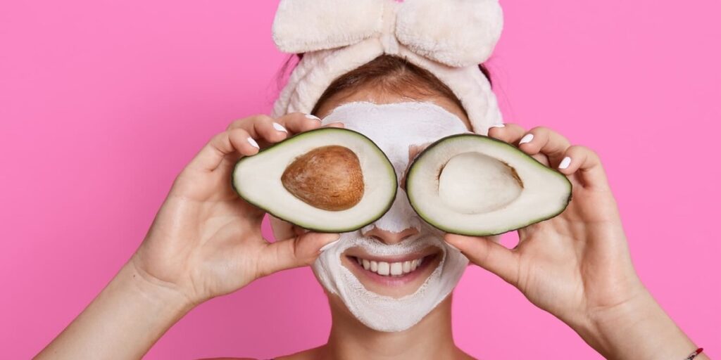 manfaat alpukat untuk kecantikan wajah