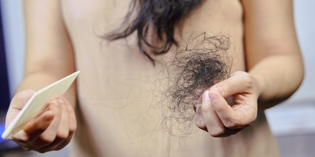 cara merawat rambut rontok