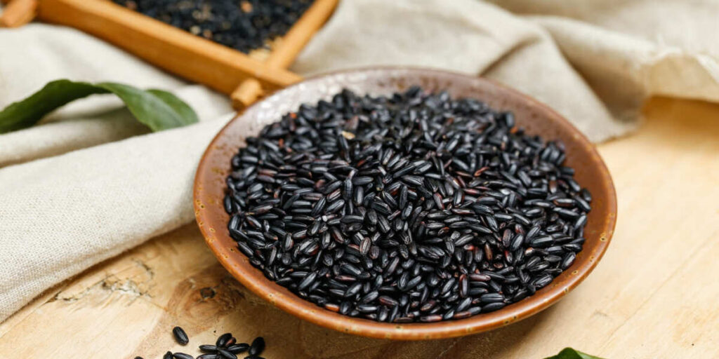 manfaat beras hitam untuk kesehatan wajah