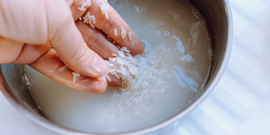 manfaat beras untuk wajah