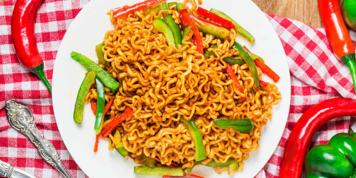 apakah ada manfaat mengonsumsi samyang kalori tinggi