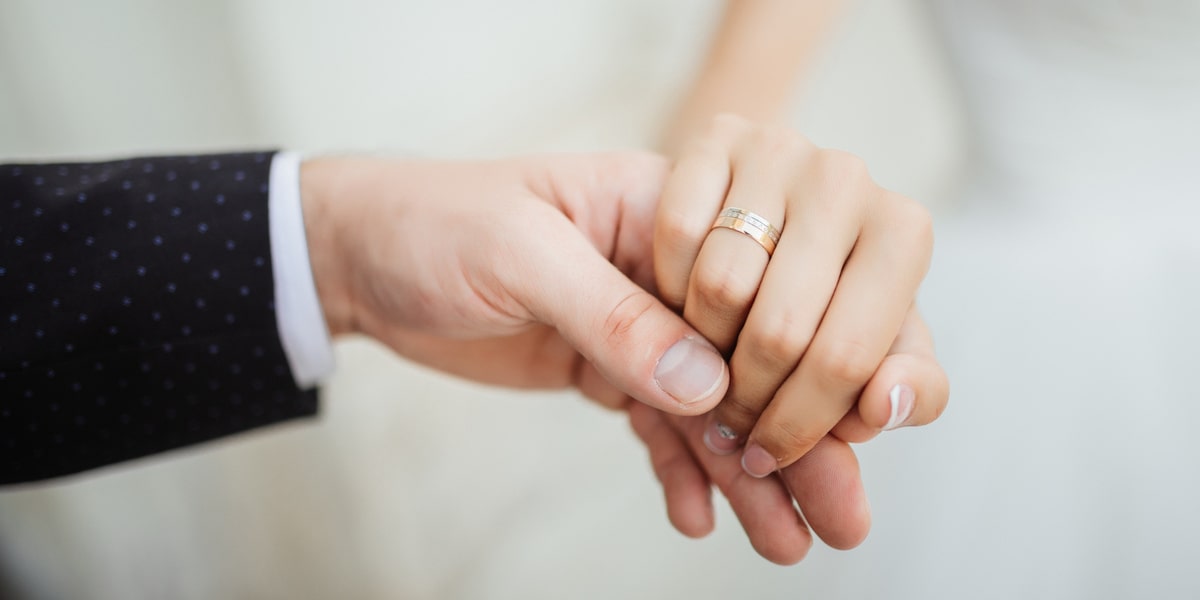 ciri-ciri seseorang takut komitmen dalam hubungan