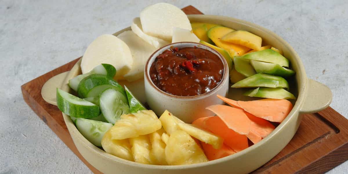 kalori dan manfaat makan rujak buah