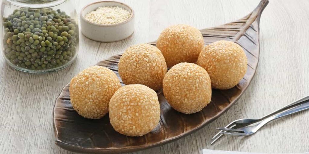 kalori onde-onde manis dan gurih