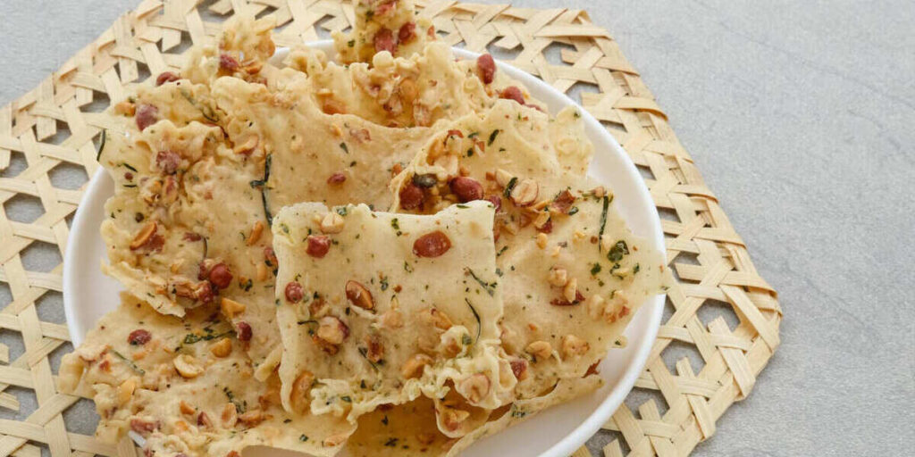 berapa kalori peyek kacang