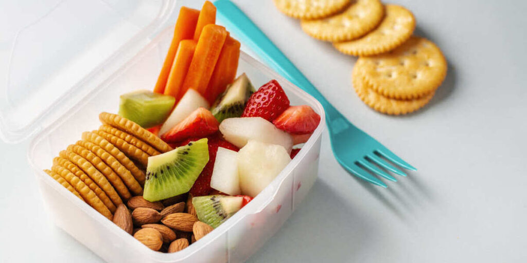 camilan untuk pola makan ibu hamil saat puasa