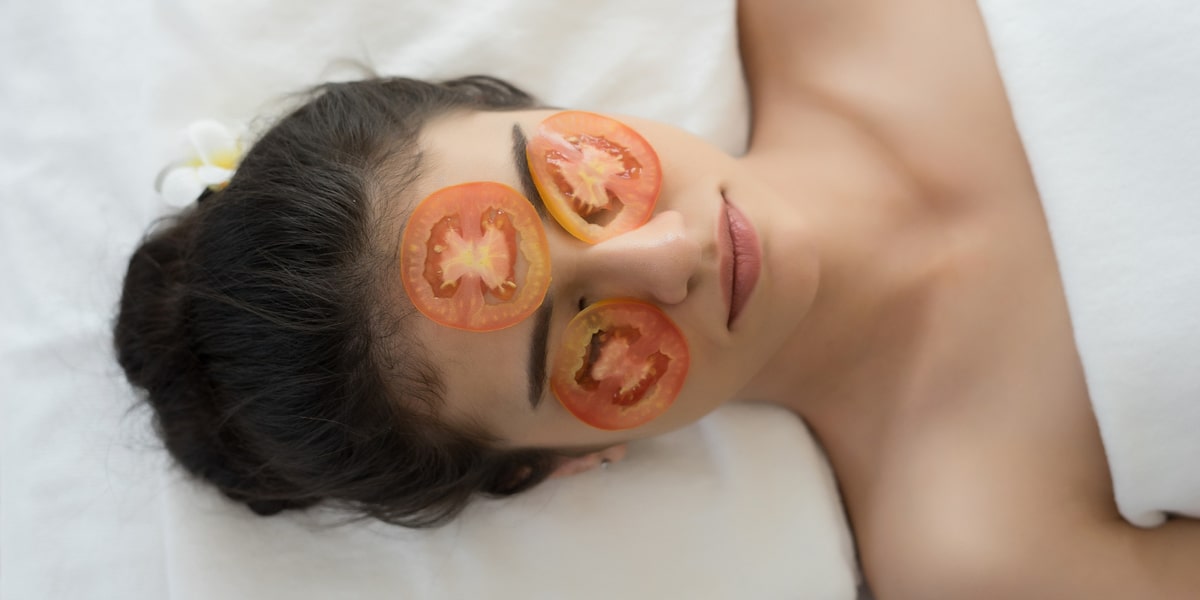 cara menghilangkan kelopak mata yang hitam