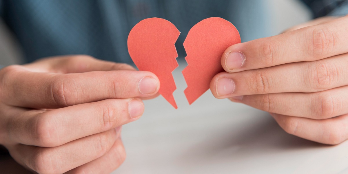 ciri-ciri pasangan selingkuh