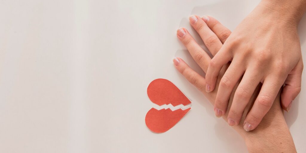ciri philophobia adalah takut jatuh cinta atau selalu ingin putus mengakhiri hubungan