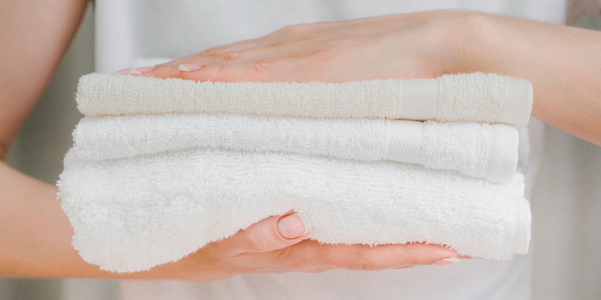 cara menghilangkan noda darah di sprei