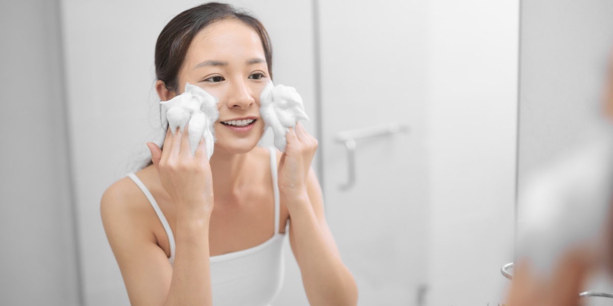 facial wash mengandung salicylic acid